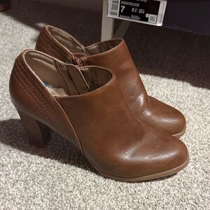 Life Stride Brown Leather Ankle Booties with Block Heel